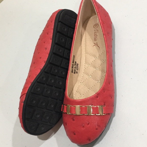 Red faux ostrich ballet flats by Victoria K, S 6.5 - Picture 5 of 8